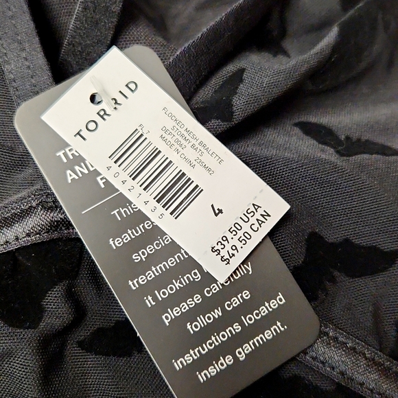 ❤️NWT VINTAGE TORRID BRA - BATS PRINT UNLINED FLOCKED MESH BRALETTE HALLOWEEN - Picture 4 of 15